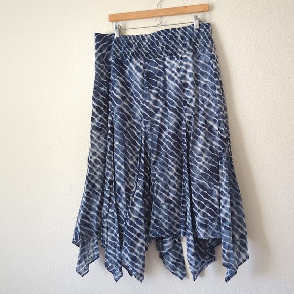 Chicos Womens Skirt Size 2 Large Tie Dye Midi Handkerchief Blue White Travel - Picture 4 of 6